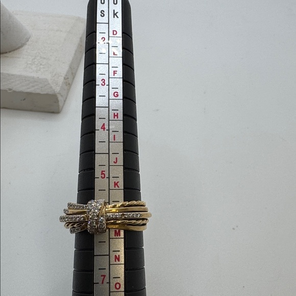 David yurman ring Angelika Linear Ring with Diamonds and Gold - Picture 11 of 17